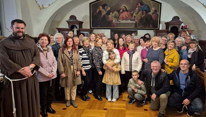 Liječnici i zdravstveni djelatnici u Našicama obilježili blagdan sv. Luke evanđelista 01